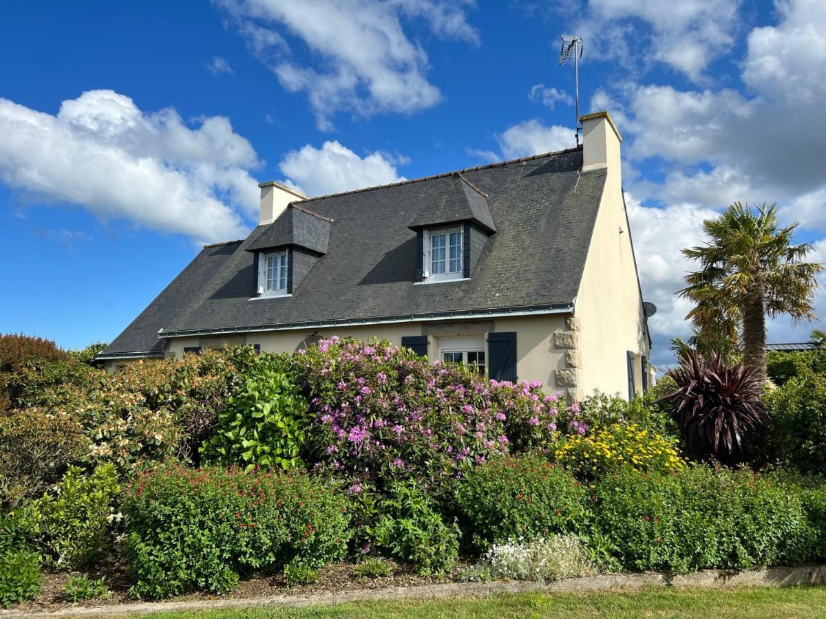 Les Camelias Bed & Breakfast Binic Exterior photo