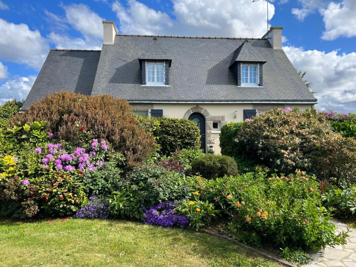 Les Camelias Bed & Breakfast Binic Exterior photo